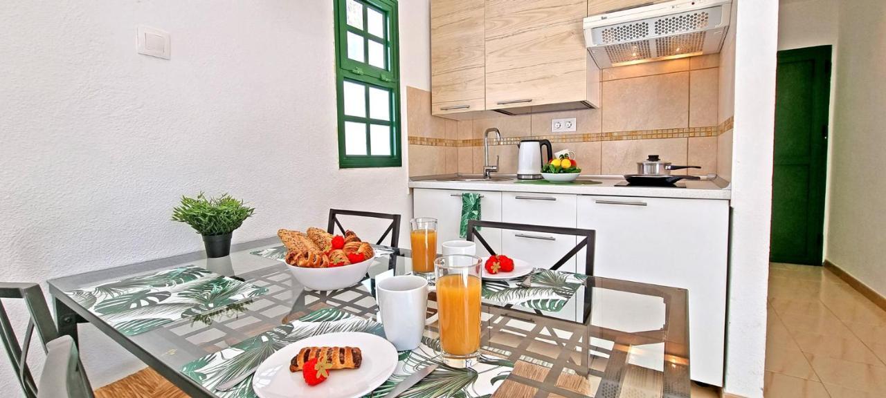 Ferienwohnung Palm Garden - Costa Calma - Pool - Glasfaserinternet ภายนอก รูปภาพ